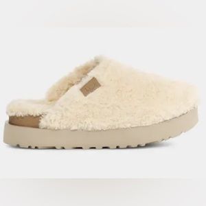 UGG Sugar Slides in color natural size 10